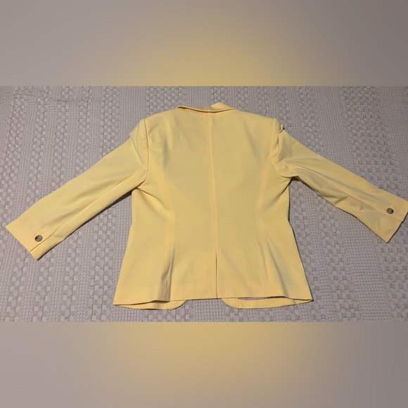 For @jrfrost617 The Limited Blazer Jacket - Picture 8 of 8